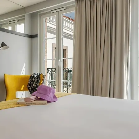 Отель Alfama 4*