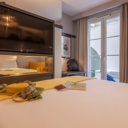 Alfama 호텔 4*