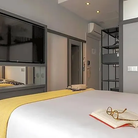 Alfama Hotel