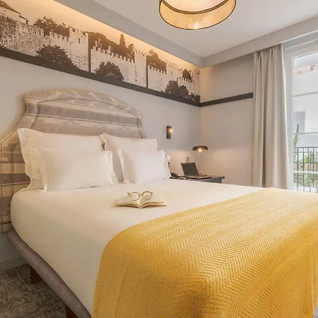 Alfama Hotel