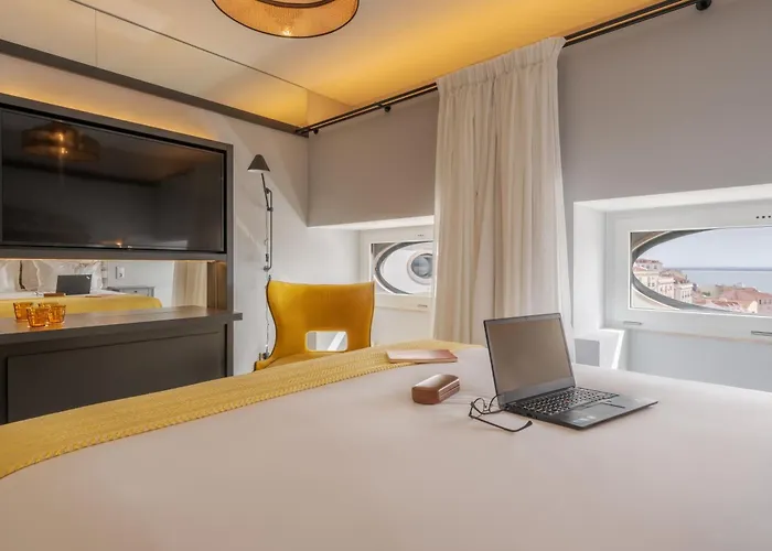 Alfama 4* ליסבון